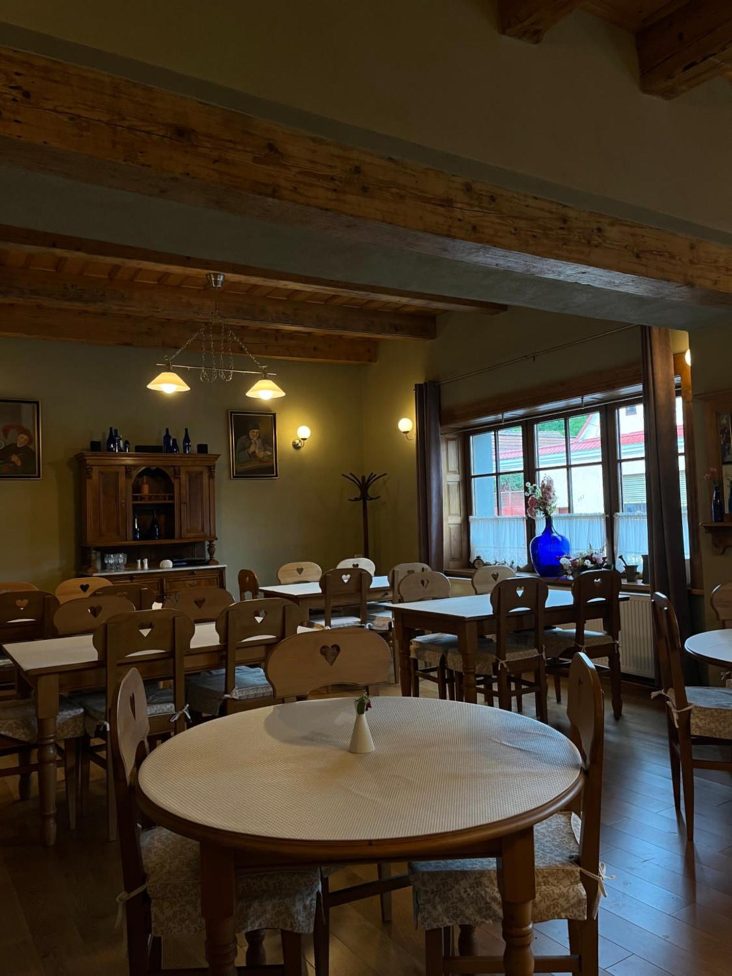 Pensiune restaurant Tohanu Vechi Zărneşti Extérieur photo